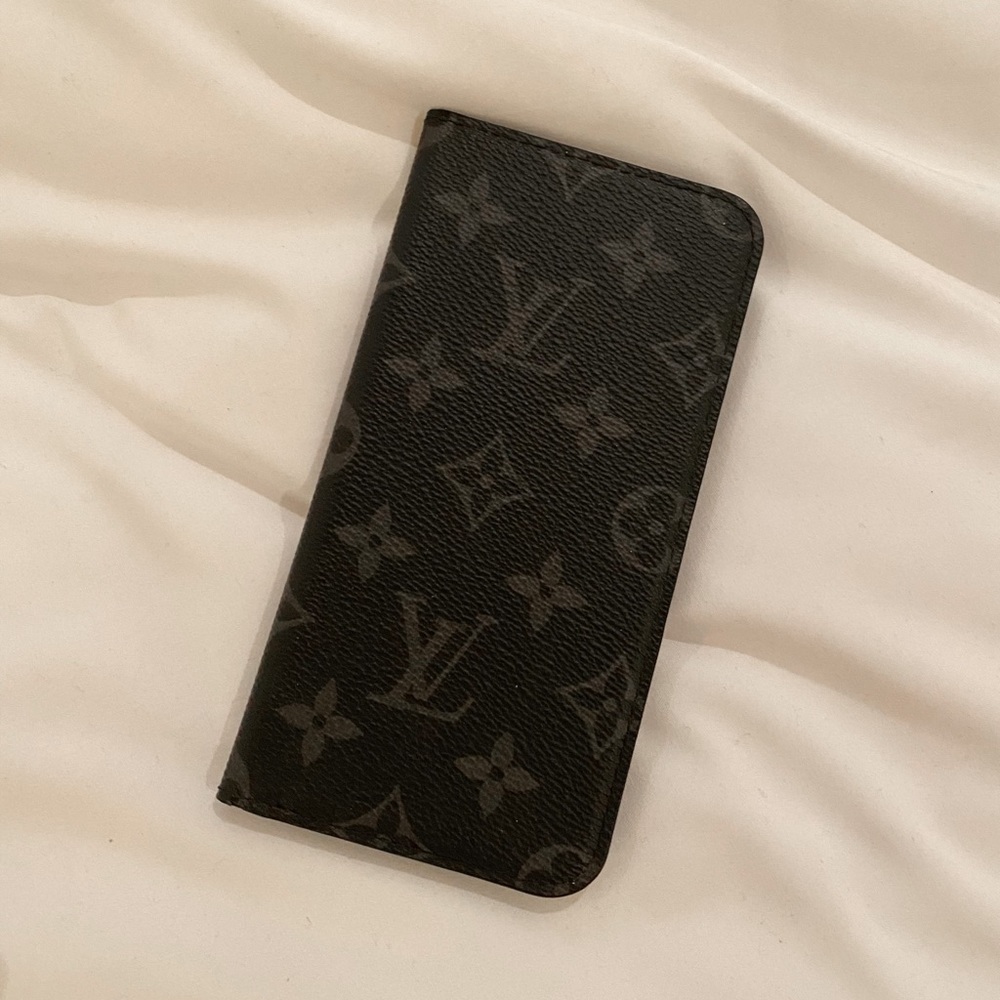 Louis Vuitton wallet iPhone case (6, 7, 8 plus)